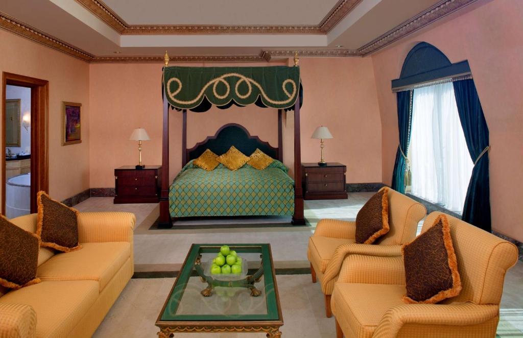 هتل گرند حیات مسقط